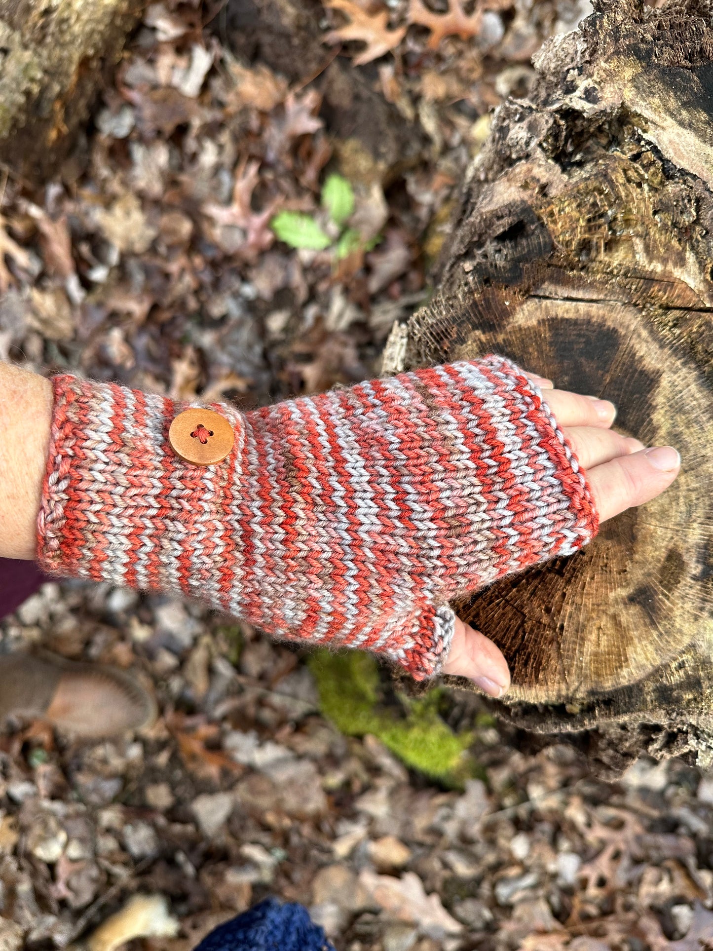 Fingerless Gloves, hand knitted, Rust/Peach/Taupe painted super-wash wool FREE SHIPPING